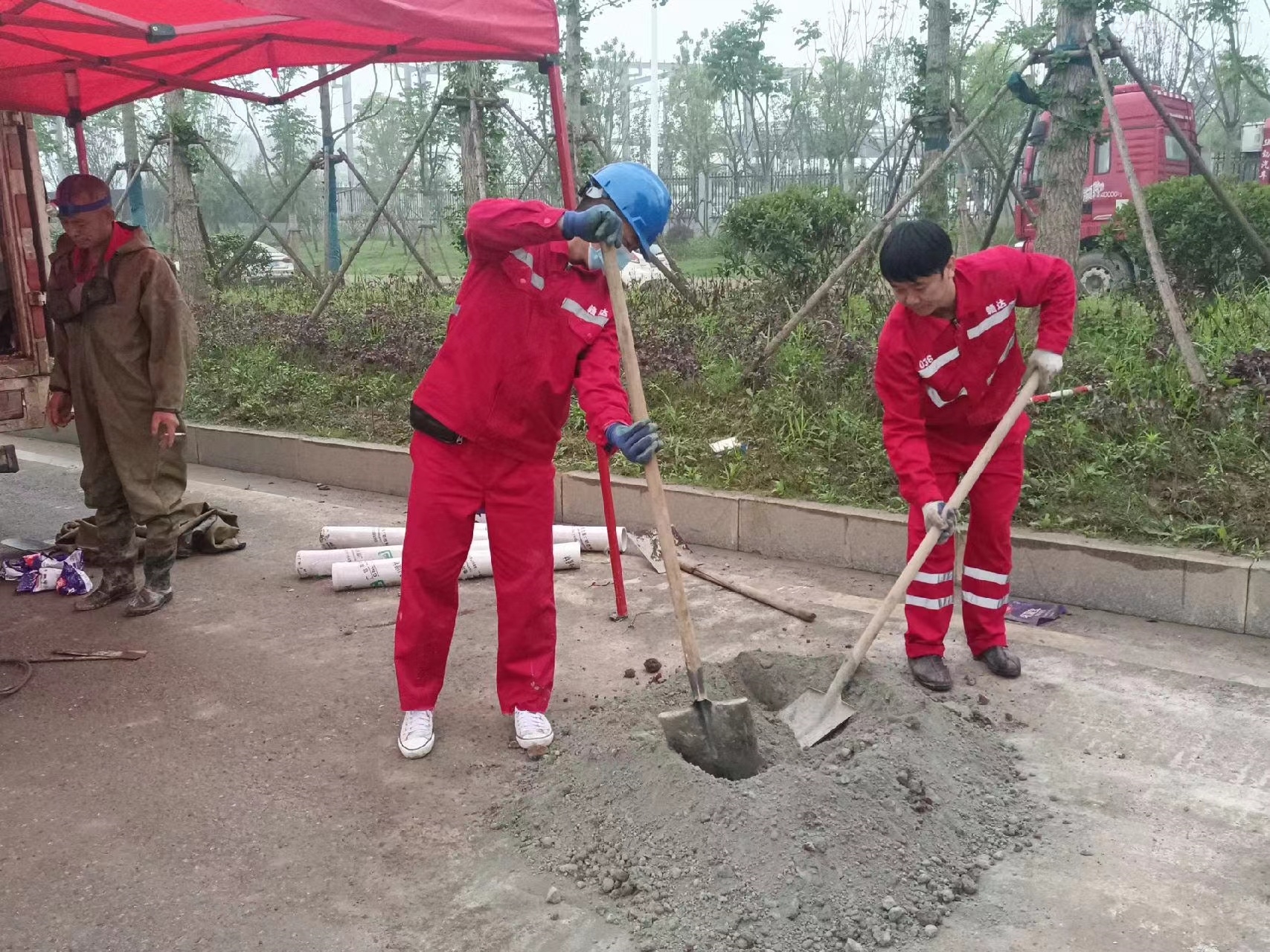 通道管道疏通哪家好】及时进行市政管道清淤